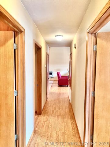 354 Rock Creek Drive, Canadian, OK 74432