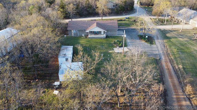 354 Rock Creek Drive, Canadian, OK 74432