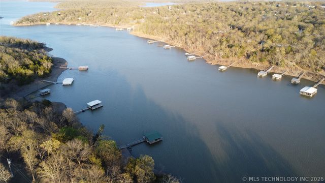 354 Rock Creek Drive, Canadian, OK 74432