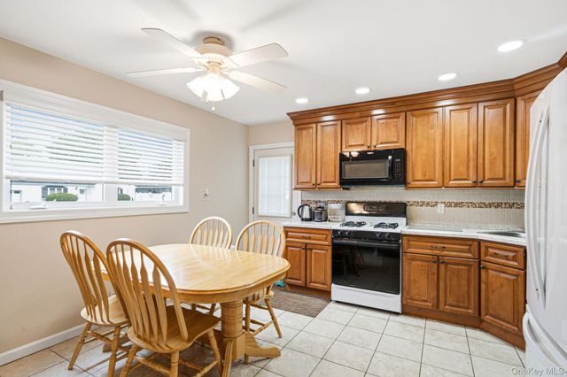 92 W 19th Street, Deer Park, NY 11729