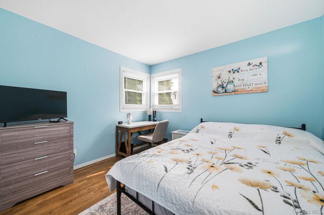 92 W 19th Street, Deer Park, NY 11729