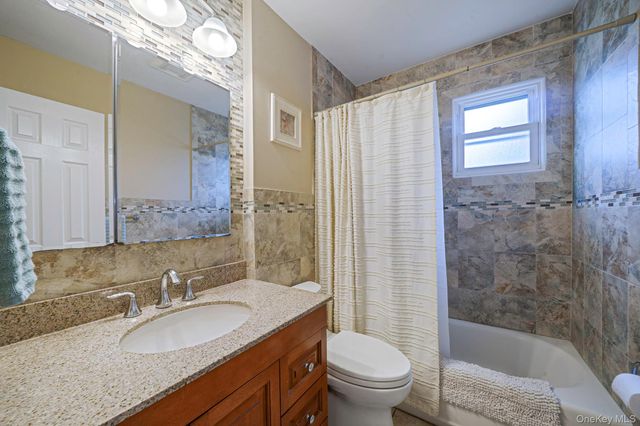 92 W 19th Street, Deer Park, NY 11729