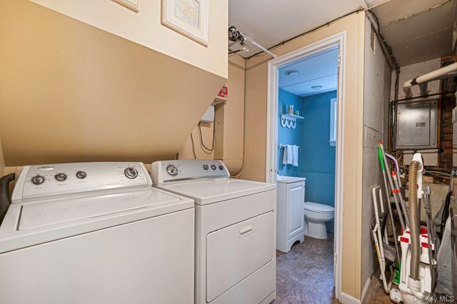 92 W 19th Street, Deer Park, NY 11729