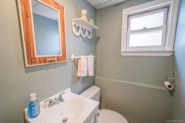 92 W 19th Street, Deer Park, NY 11729