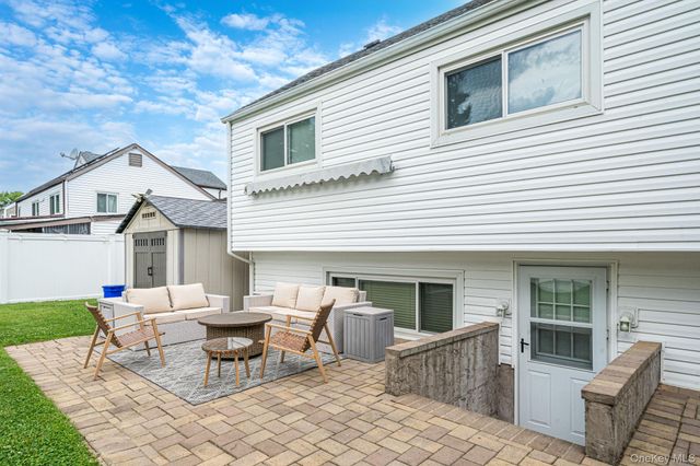 92 W 19th Street, Deer Park, NY 11729