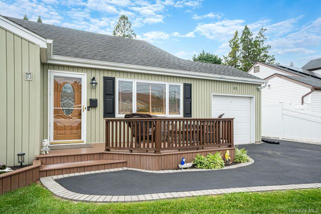 92 W 19th Street, Deer Park, NY 11729