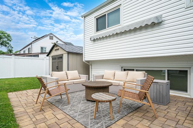 92 W 19th Street, Deer Park, NY 11729