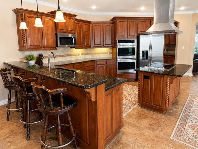 3706 NE Eastlake Dr, Lawton, OK 73507