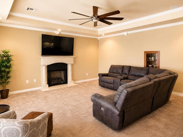 3706 NE Eastlake Dr, Lawton, OK 73507
