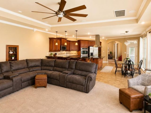 3706 NE Eastlake Dr, Lawton, OK 73507