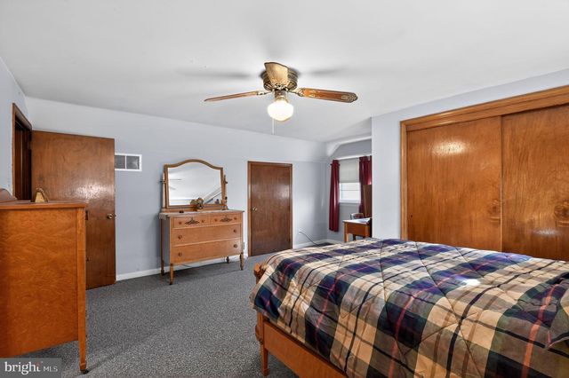 25 MARLYN TERR, Millville, NJ 08332