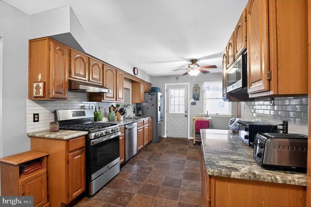 25 MARLYN TERR, Millville, NJ 08332