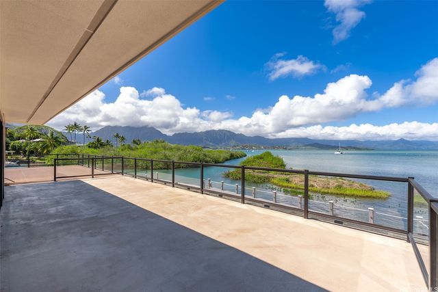 44-443 Kaneohe Bay Drive, Kaneohe, HI 96744