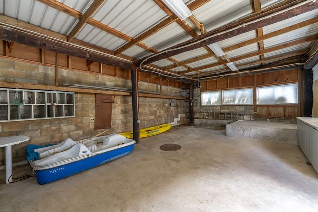 44-443 Kaneohe Bay Drive, Kaneohe, HI 96744