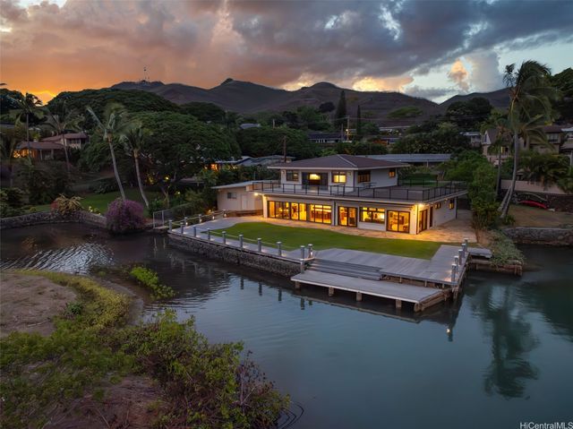 44-443 Kaneohe Bay Drive, Kaneohe, HI 96744