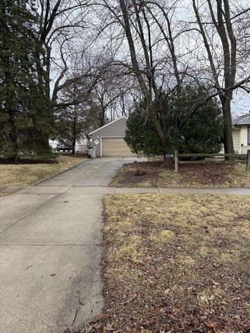 3740 S 92nd STREET, Milwaukee, WI 53228