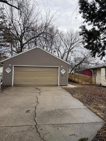3740 S 92nd STREET, Milwaukee, WI 53228