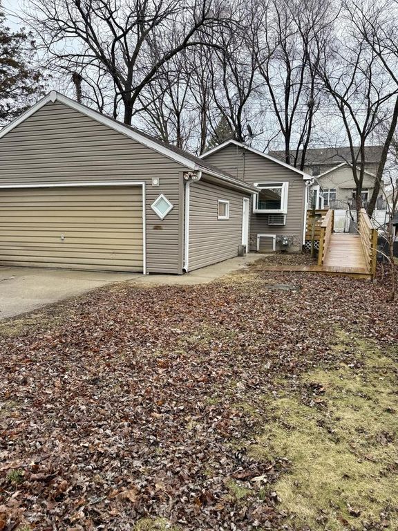 3740 S 92nd STREET, Milwaukee, WI 53228