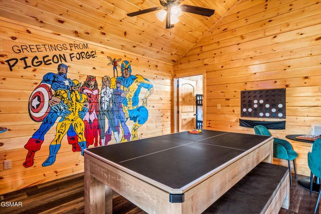 417 Southern Sun Way, Pigeon Forge, TN 37863