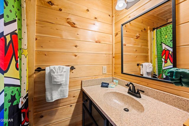 417 Southern Sun Way, Pigeon Forge, TN 37863
