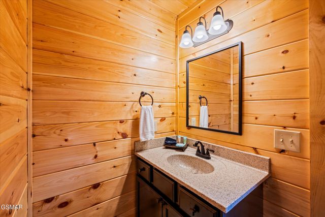 417 Southern Sun Way, Pigeon Forge, TN 37863