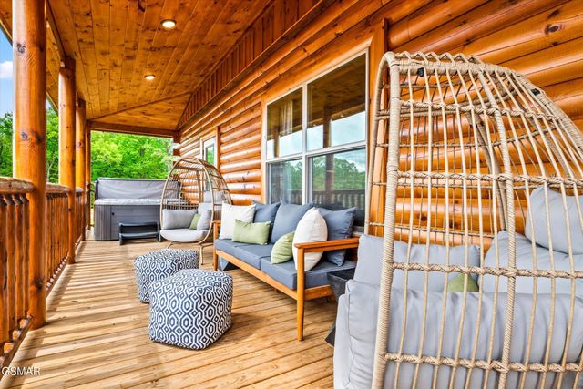 417 Southern Sun Way, Pigeon Forge, TN 37863