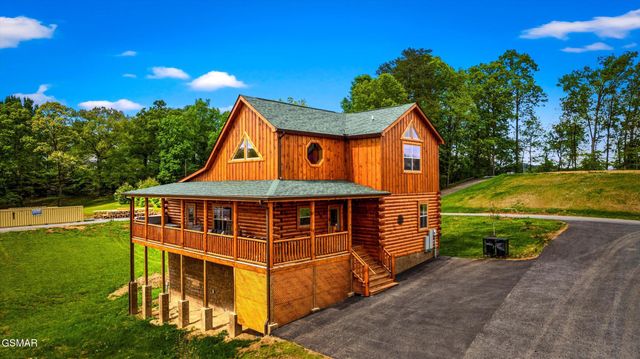 417 Southern Sun Way, Pigeon Forge, TN 37863