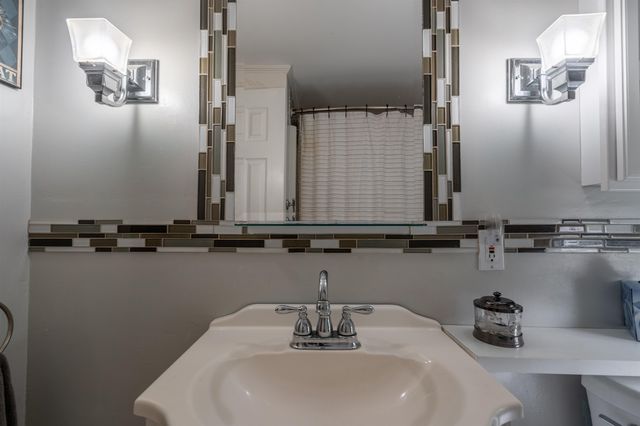 166 Milton Road, Rochester, NH 03868