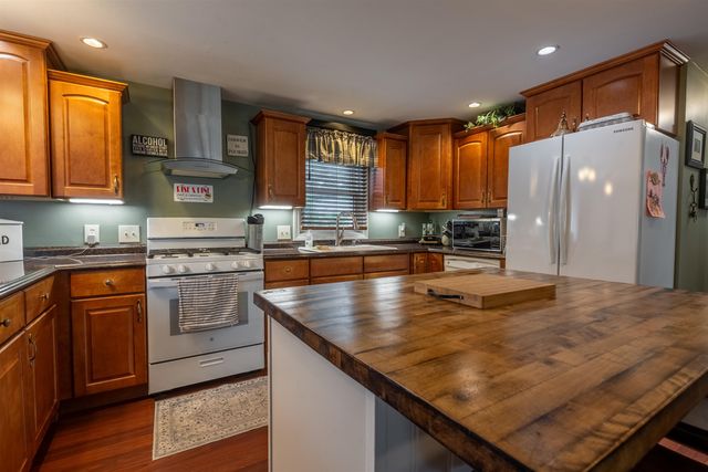 166 Milton Road, Rochester, NH 03868