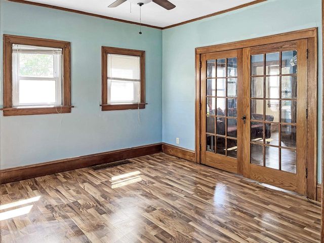 806 E Main Street, Reedsburg, WI 53959