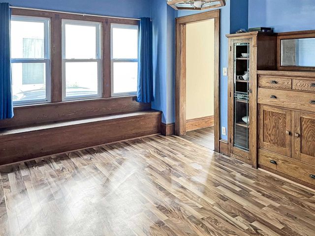 806 E Main Street, Reedsburg, WI 53959