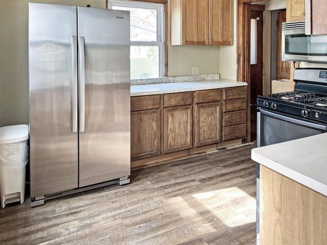 806 E Main Street, Reedsburg, WI 53959