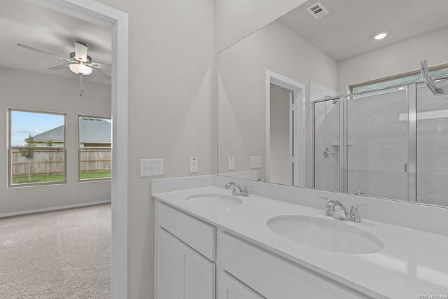 15562 Doublecreek Drive, San Antonio, TX 78253