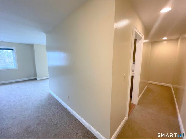 166 Old Brookfield Road 7A5, Danbury, CT 06811