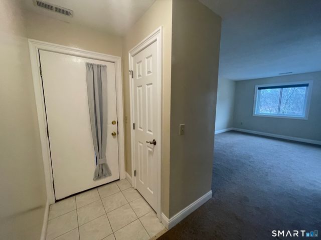 166 Old Brookfield Road 7A5, Danbury, CT 06811