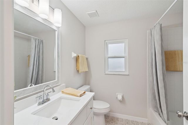 3919 PLANTATION BOULEVARD, Leesburg, FL 34748