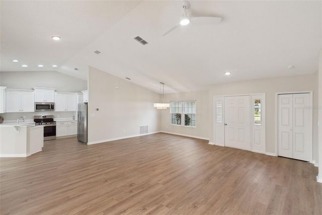 3919 PLANTATION BOULEVARD, Leesburg, FL 34748