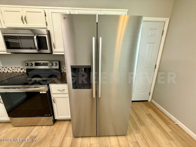 7642 COLLINS RIDGE Boulevard, Jacksonville, FL 32244