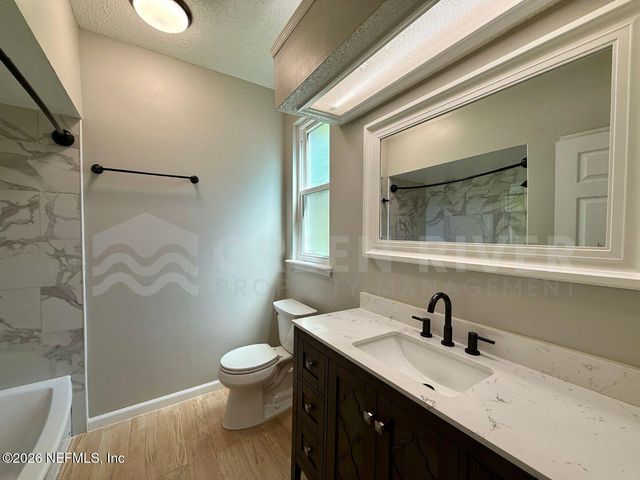 7642 COLLINS RIDGE Boulevard, Jacksonville, FL 32244