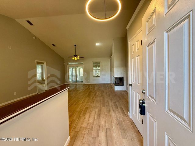 7642 COLLINS RIDGE Boulevard, Jacksonville, FL 32244