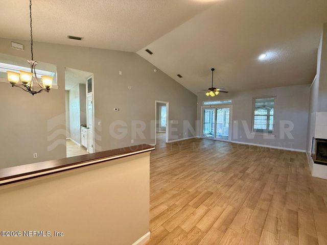 7642 COLLINS RIDGE Boulevard, Jacksonville, FL 32244