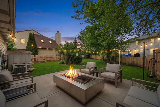 533 Lyon Drive, Buffalo Grove, IL 60089