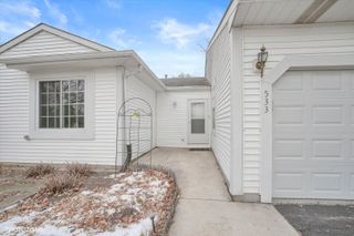 533 Lyon Drive, Buffalo Grove, IL 60089