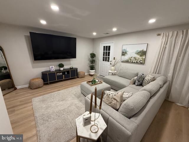 45525 GRAND CENTRAL SQ, Sterling, VA 20166