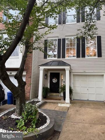 45525 GRAND CENTRAL SQ, Sterling, VA 20166