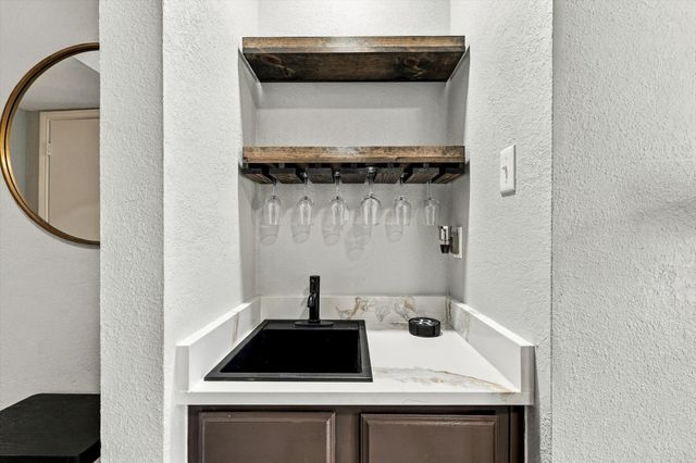9801 Royal Lane 202, Dallas, TX 75231