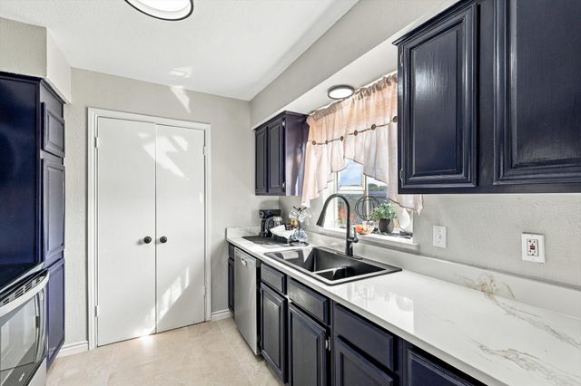 9801 Royal Lane 202, Dallas, TX 75231