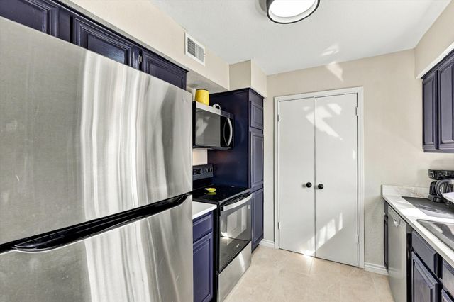 9801 Royal Lane 202, Dallas, TX 75231