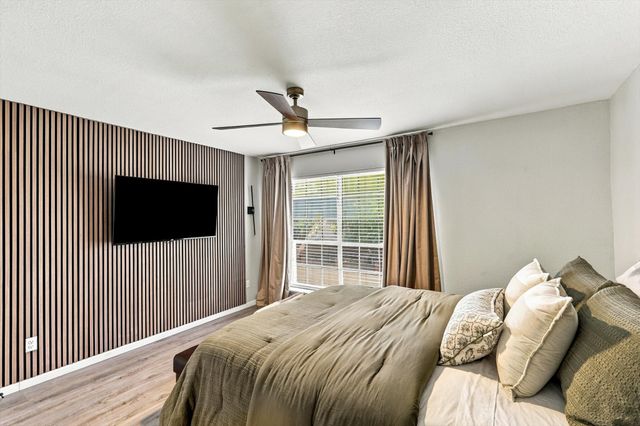 9801 Royal Lane 202, Dallas, TX 75231