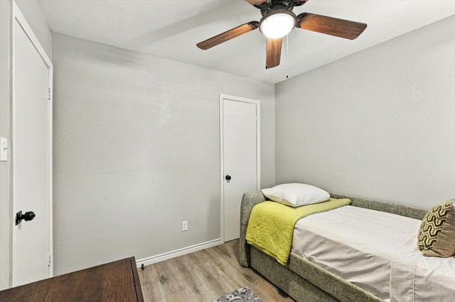 9801 Royal Lane 202, Dallas, TX 75231